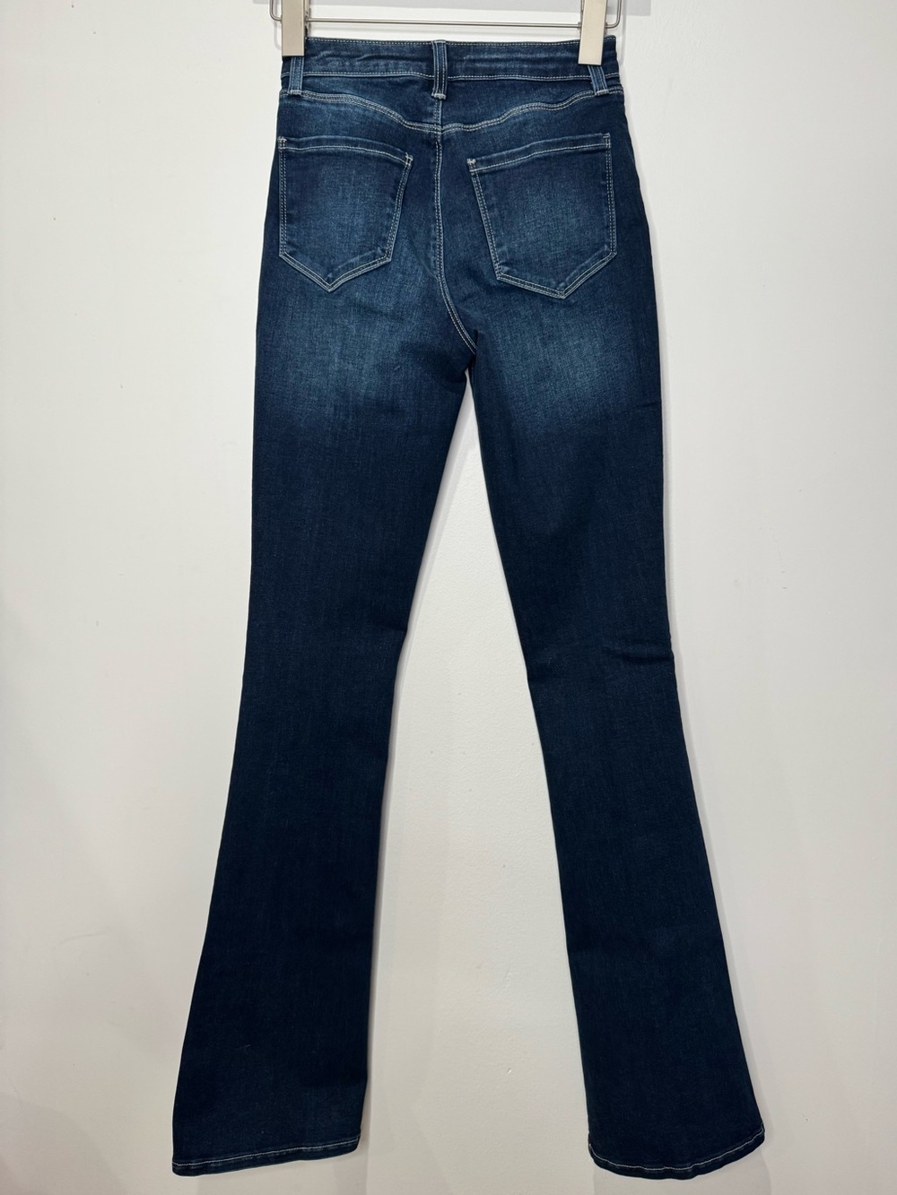 NWT L’AGENCE Selma High Rise Sleek Baby Boot Flare Jeans Size 23 Columbia Wash - Picture 7 of 15
